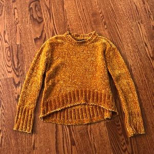 Cropped fuzzy sweater